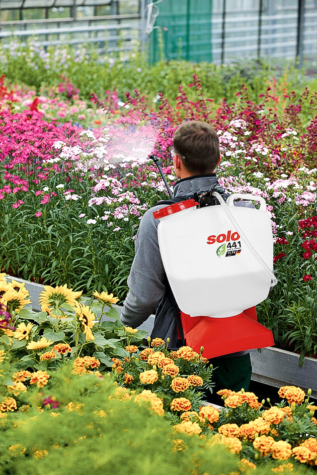 Anwendung SOLO 441 Akku-Rückenspritze mit Li-Io Akku, 16 Liter Füllmenge - Made in Germany