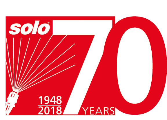 Logo von Solo in rot-weißem Design mit der Zahl 70, Strahlen, die von einer Tasse ausgehen, und dem Text „1948–2018 Jahre“, der auf ein 70-jähriges Jubiläum hinweist.